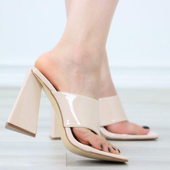 Nude Patent T Strap Block Unique High Heels Sandals - Picture 6 of 11